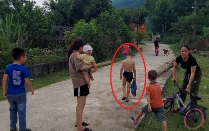Hà Tĩnh: Cháu bé rơi xuống ao tím tái và được cứu sống kỳ diệu
