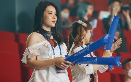 Ngắm dàn fan girl xinh đẹp tiếp lửa cổ vũ cho ĐTQG Liên Quân Mobile tại SEA Games 31