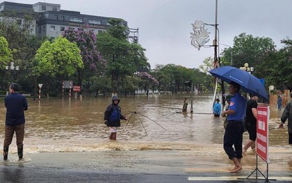 Một năm thiên tai khốc liệt, dị thường