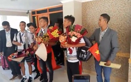 Dự lễ mừng công tại quê nhà, người hùng Timor Leste mang theo món quà đáng nhớ từ Việt Nam
