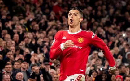 Ronaldo tỏa sáng, MU thắng tưng bừng trong ngày Old Trafford chia tay các công thần