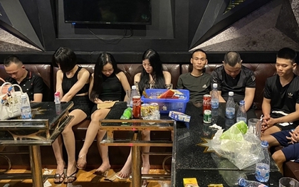 Phát hiện 26 đối tượng bay lắc trong quán karaoke