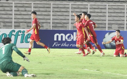 U19 Việt Nam và Thái Lan "dắt tay nhau" vào bán kết, chủ nhà Indonesia thắng 5-1 vẫn bị loại cay đắng