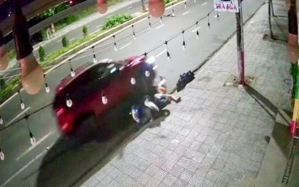 Ghen tuông với vợ cũ, gã trai lái xe ô tô húc người trong đêm