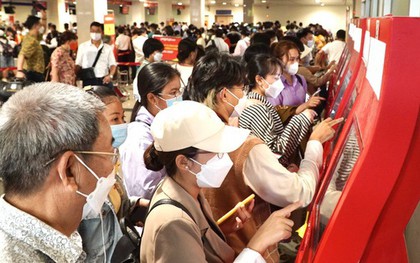 Lý do các hãng hàng không bị ''tuýt còi'' check-in nhanh có thu phí ở sân bay