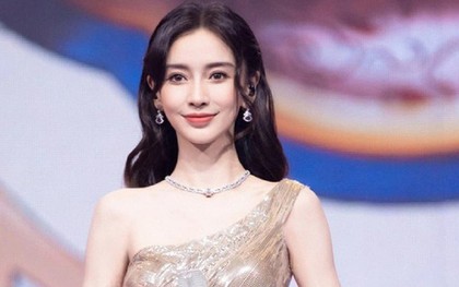 Angela Baby thừa nhận trang phục lên show và thảm đỏ đều là đồ đi mượn