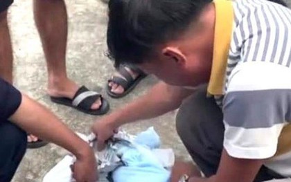 Phát hiện bé trai sơ sinh tử vong bị bỏ rơi trước cổng bệnh viện