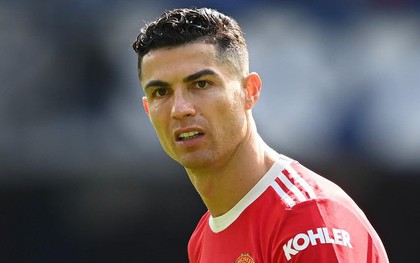 Ronaldo bị tố gọi điện "khủng bố tinh thần" gia đình cậu bé tự kỷ