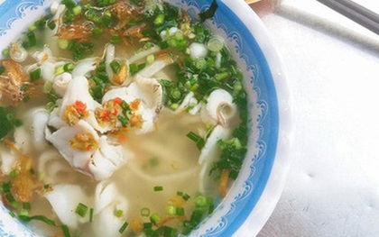 Bánh canh cá lóc Sài Gòn, hương đồng gió nội nóng, ngon nghẹn ngào