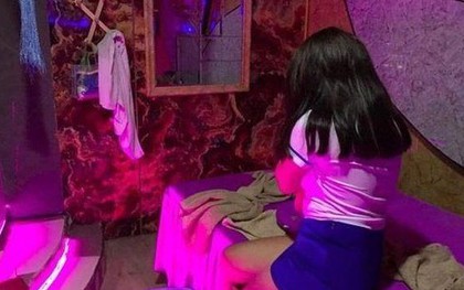 Bé gái bị đưa lên xe ô tô chở đi phục vụ tại cơ sở massage