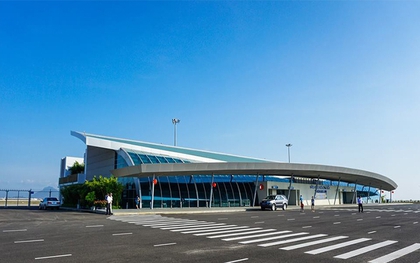 Sân bay đầu tiên mở cửa trở lại sau siêu bão Noru