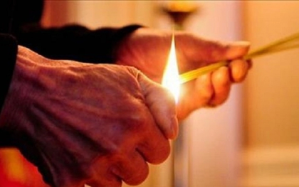 Không hút thuốc, không rượu bia, người đàn ông bỗng mắc ung thư phổi vì hành động nhà nào cũng làm