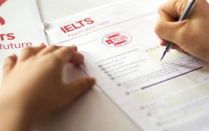 Hội đồng Anh nói gì về việc hoãn thi IELTS vào ngày 10-1?