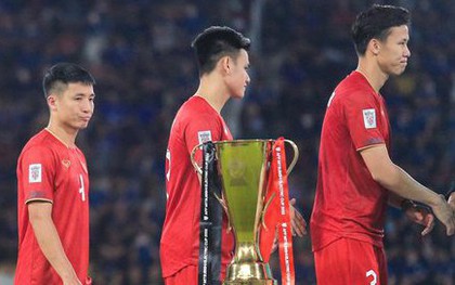 ĐT Việt Nam giành Huy chương bạc, buồn bã tri ân người hâm mộ
