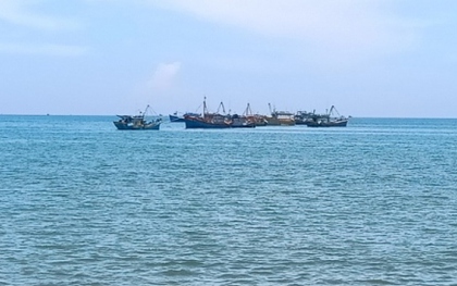 Vụ tàu cá bị chìm ở Bình Thuận: 1 người vẫn đang mất tích