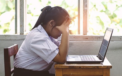 Có 1 quy tắc từ chuyên gia tâm lý, cực đơn giản nhưng có thể “cứu” trẻ những lúc tuyệt vọng: Cha mẹ cần đặc biệt lưu ý