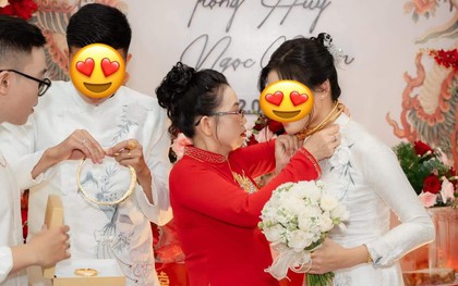Trò cưng thời HLV Park Hang-seo kết hôn, khoe vàng đeo rủng rỉnh