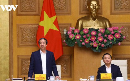 Phó Thủ tướng Trần Hồng Hà yêu cầu chuẩn hóa ngân hàng đề thi tốt nghiệp THPT