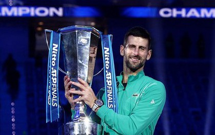 Djokovic lần thứ 7 đăng quang ATP Finals