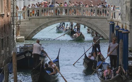 Venice chính thức áp dụng thu phí tham quan trong ngày từ năm 2024