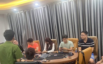 Khởi tố thêm 10 đối tượng vụ sòng bạc núp bóng CLB Poker tại Hà Nội