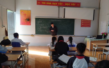 Chỉ đạo khẩn vụ học sinh một trường ở Thanh Hóa chưa được học tiếng Anh