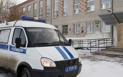 Nữ sinh Nga nổ súng vào bạn học rồi tự sát, nghi vì bị bắt nạt