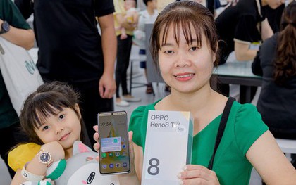 Những chiếc OPPO Reno8 T series đầu tiên đã đến tay người dùng tại thị trường Việt Nam