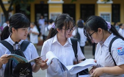 Hà Nội chốt thi 3 môn vào lớp 10: Phụ huynh người vỡ òa, người vẫn băn khoăn