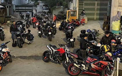 Công an TP.HCM chặn bắt hơn 100 mô tô phân khối lớn chạy vào đường cấm