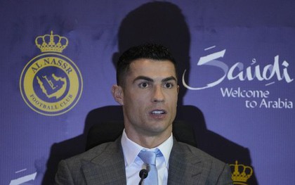 Báo Arab tiết lộ sốc: Al Nassr chỉ phải trả 10% lương của Ronaldo