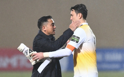 Văn Lâm thất vọng sau trận thua đậm nhất sự nghiệp tại V-League