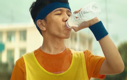 Nam sinh trở thành đại sứ hãng nước ngọt nhờ cái tên "có 1 không 2"