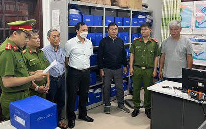 Khám xét khẩn cấp, tạm giữ 4 đối tượng liên quan sai phạm trong đăng kiểm tàu cá tại Đà Nẵng