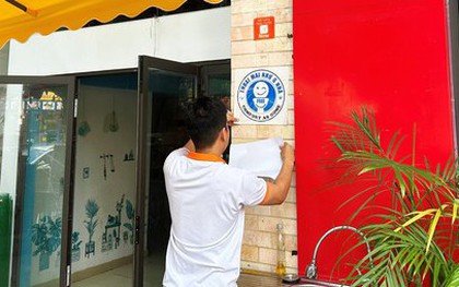 Khách đến Đà Nẵng được dùng WC công cộng miễn phí khi thấy logo này