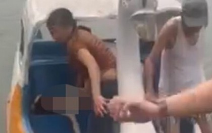 Hải Dương: Lật thuyền "đạp vịt" trên hồ, bé gái 7 tuổi tử vong