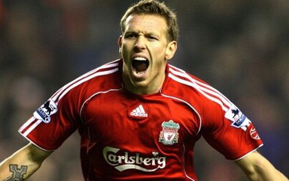 Cựu tiền đạo Liverpool bị lừa đến trắng tay, tài sản chỉ còn 1 chiếc đồng hồ