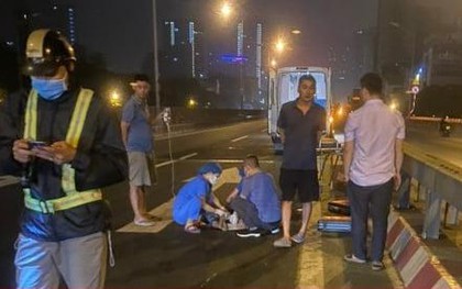 Hà Nội: Người đi bộ bị ô tô tông tử vong trên đường Vành đai 3 trên cao