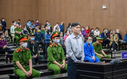 Tiến sĩ "dạy làm giàu" lĩnh án chung thân, phải bồi thường 572 tỉ đồng