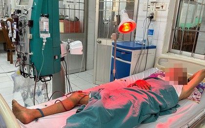 Vụ một người tử vong, nhiều người cấp cứu sau dự đám tang: Mẫu rượu có methanol