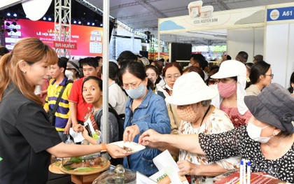 Lễ hội Bánh mì Việt Nam tại TP.HCM: Lễ hội hay hội chợ?