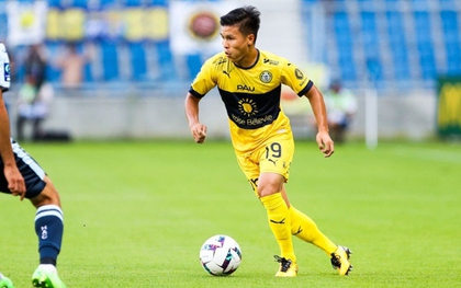 Hết kiên nhẫn, người đại diện của Quang Hải đàm phán với Pau FC