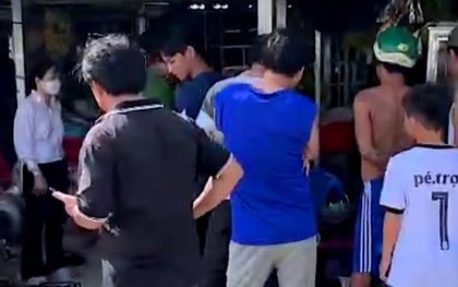 Con dâu thiếu nợ, cụ ông 76 tuổi và con trai bị nhóm người lạ đánh nhập viện