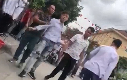 2 người đàn ông đánh đập nam sinh lớp 11 ở Quảng Ninh