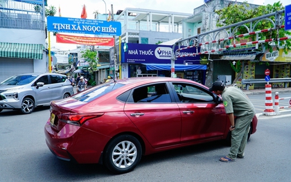 TP.HCM: Nhiều tài xế lúng túng trong ngày đầu cấm ô tô qua cầu An Phú Đông sau sự cố bị sà lan tông