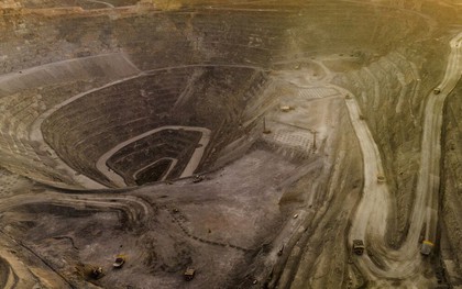 "Mỏ vàng" khổng lồ nhấp nháy: Báo động cuộc khủng hoảng toàn cầu