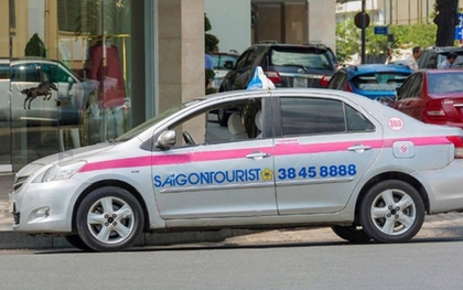 Saigontourist Group khởi kiện hãng taxi vừa bị tạm dừng hoạt động ở Tân Sơn Nhất