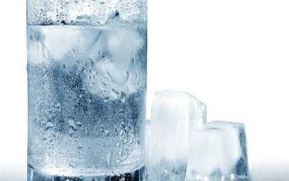 Mùa hè uống nước lạnh có hại không? 2 loại nước rẻ tiền giúp giải nhiệt, trẻ tế bào