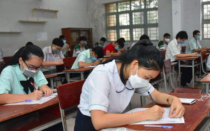 Hoãn phiên toà lộ đề thi tốt nghiệp THPT do trùng với kỳ thi năm 2023