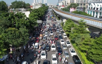 Cấm xe máy vào nội đô, người dân đi lại bằng phương tiện gì?